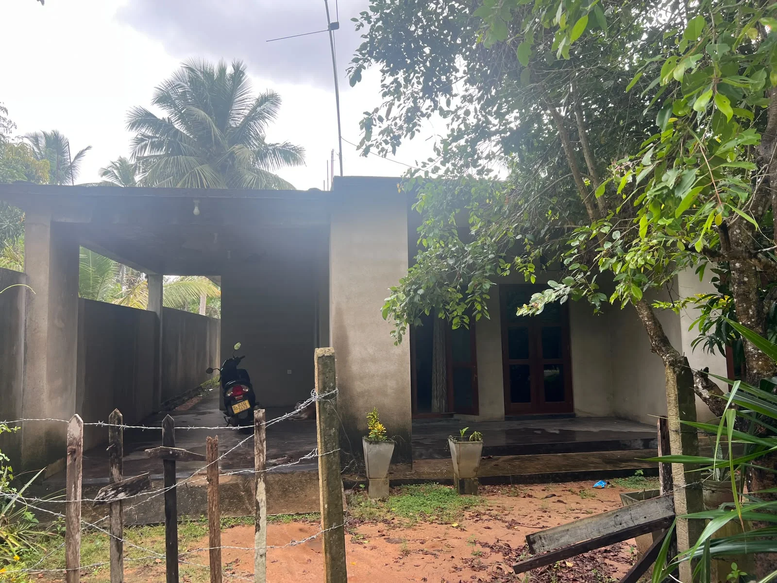 House For Sale in Udubaddawa